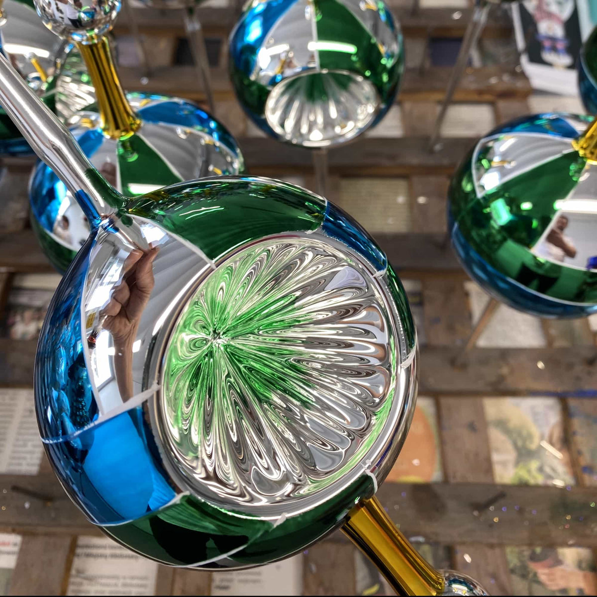 Drop berło z reflektorem – klejnotowa noc