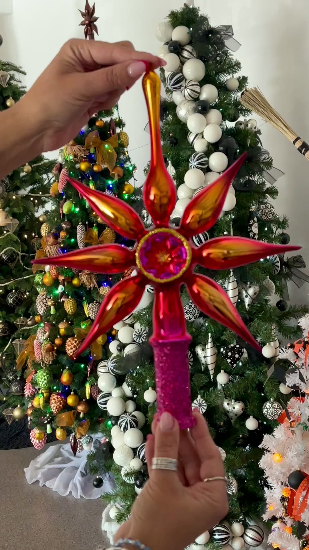 Crimson Zenith Pulse | Hand-Painted Glass Ornament | Blubom 2026-066